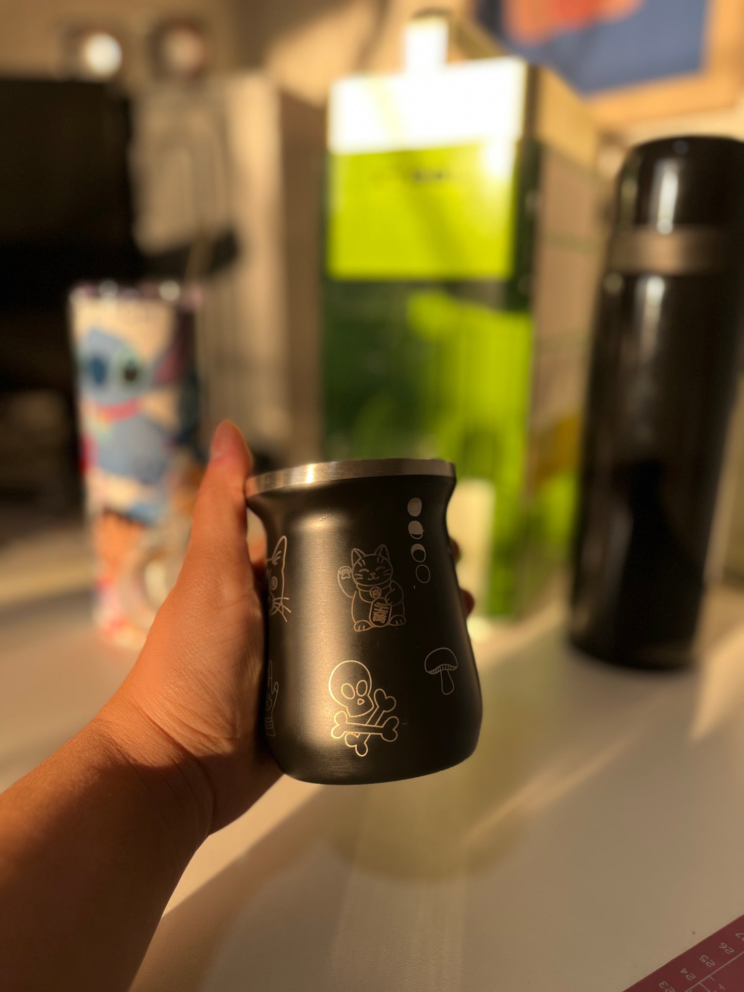 Mate de acero con 15 personalizados