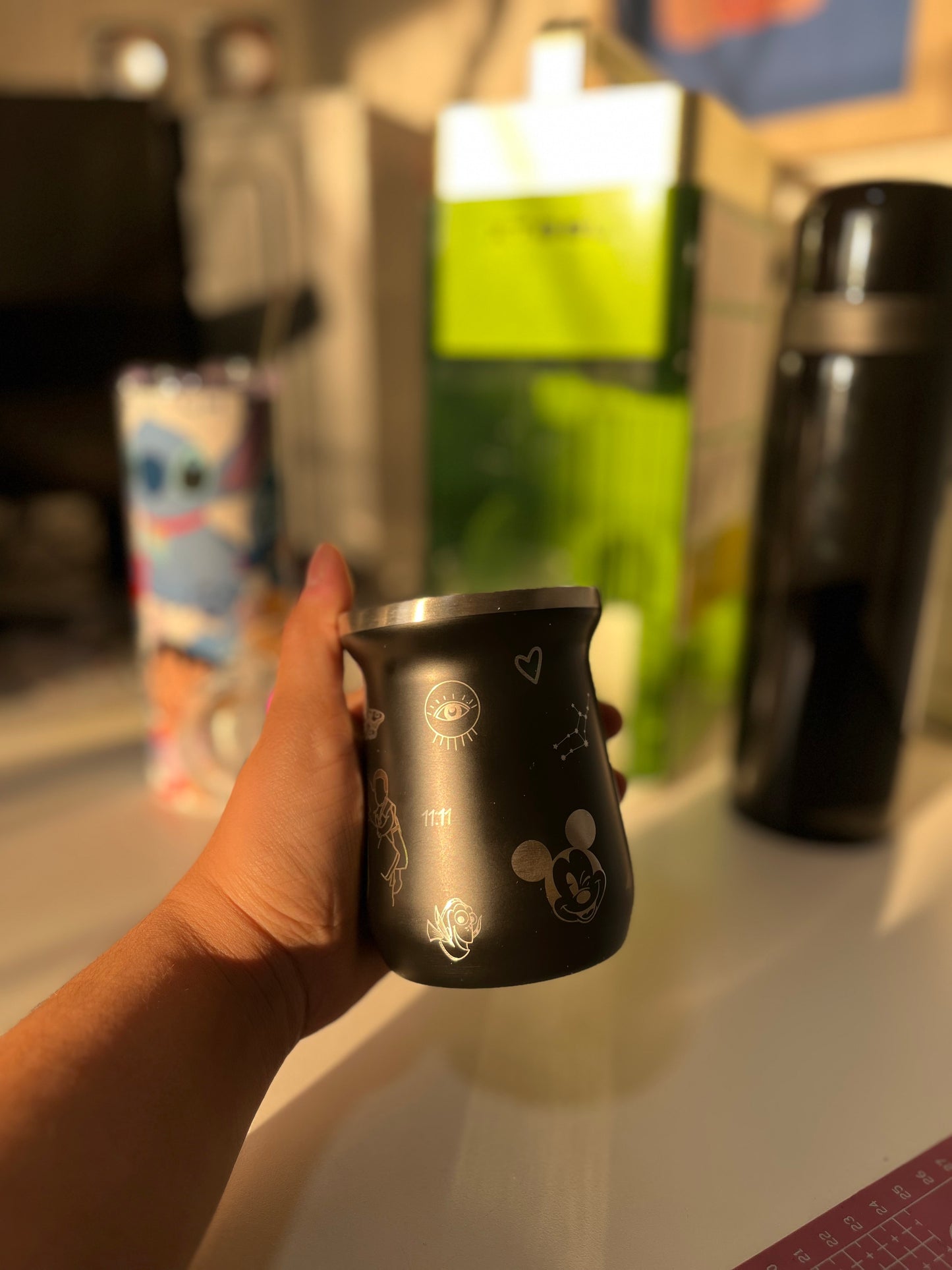 Mate de acero con 15 personalizados