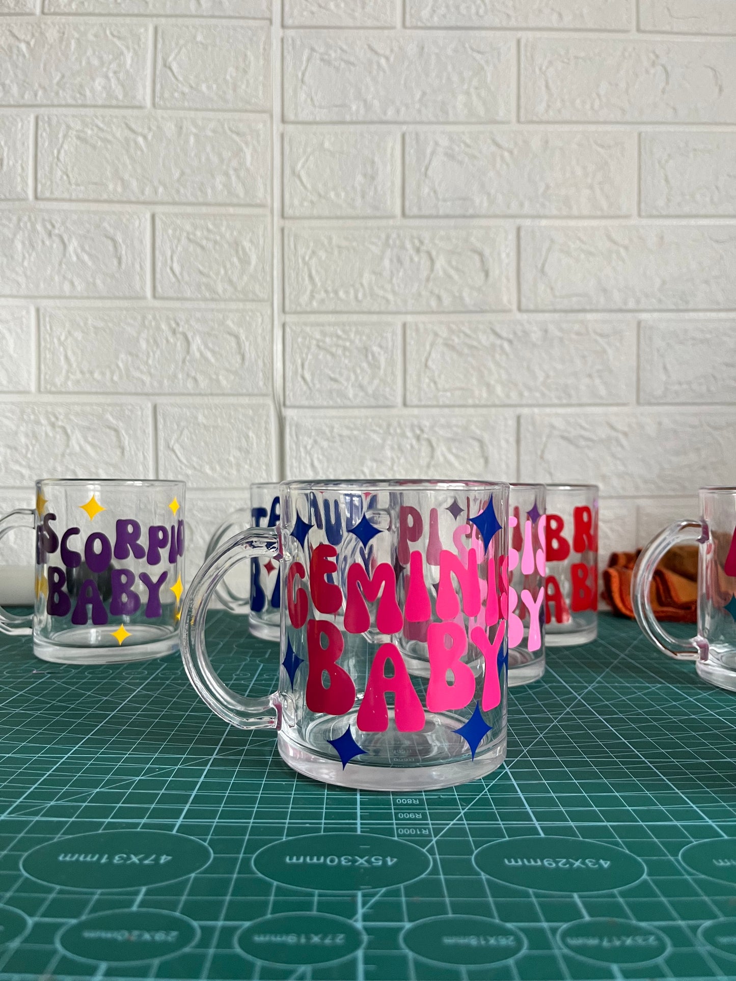 10 tazas de signo