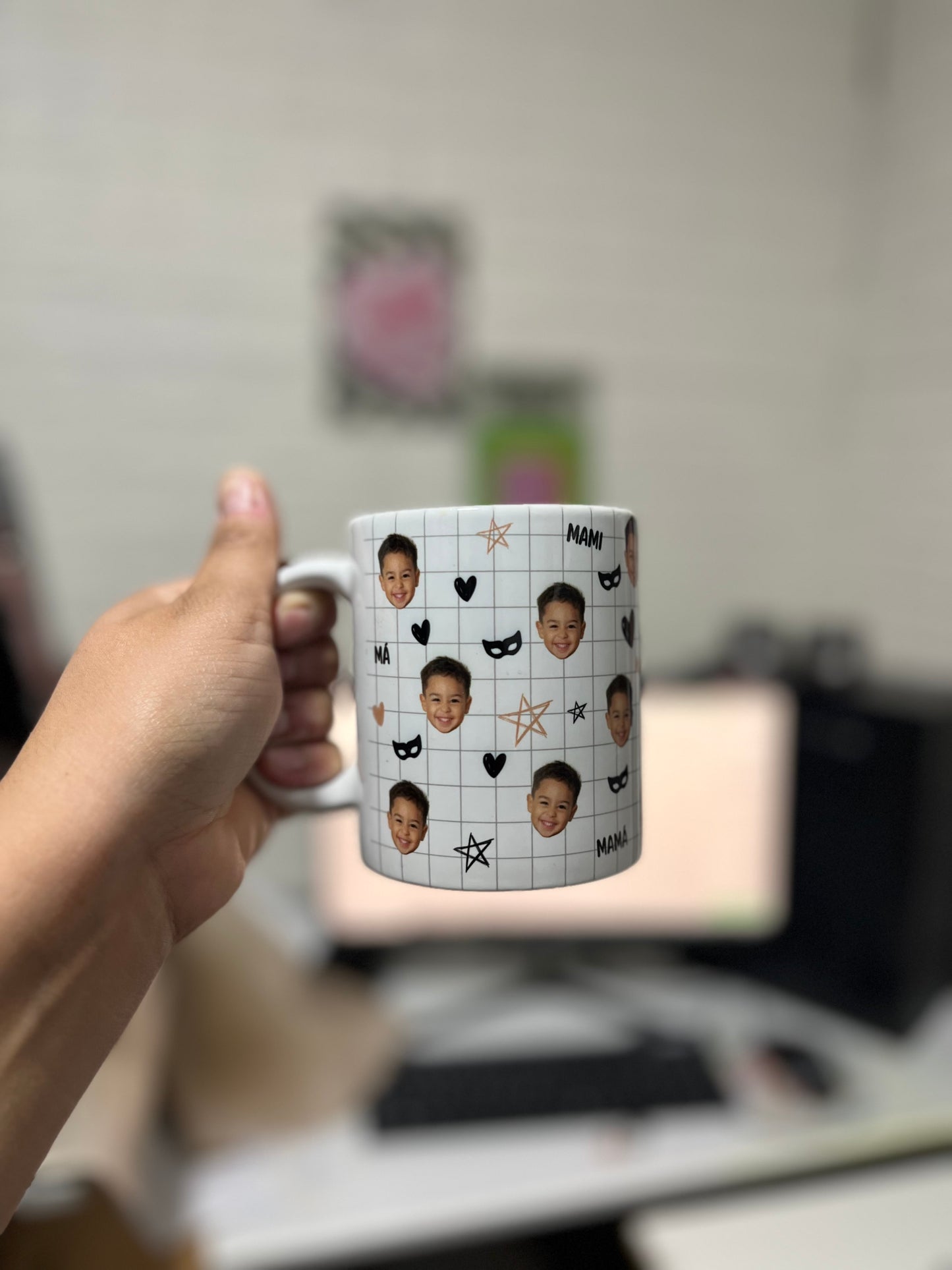 Taza con caritas