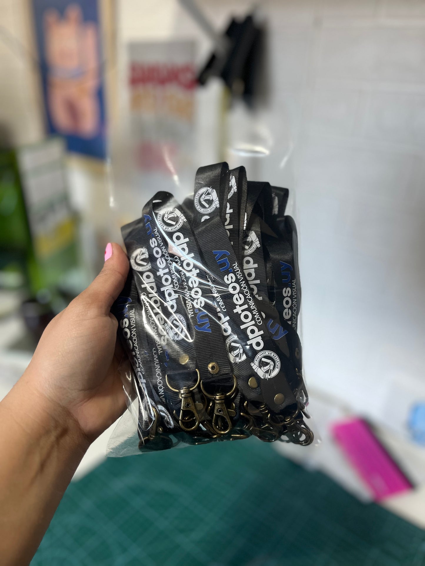 llaveros finos negros