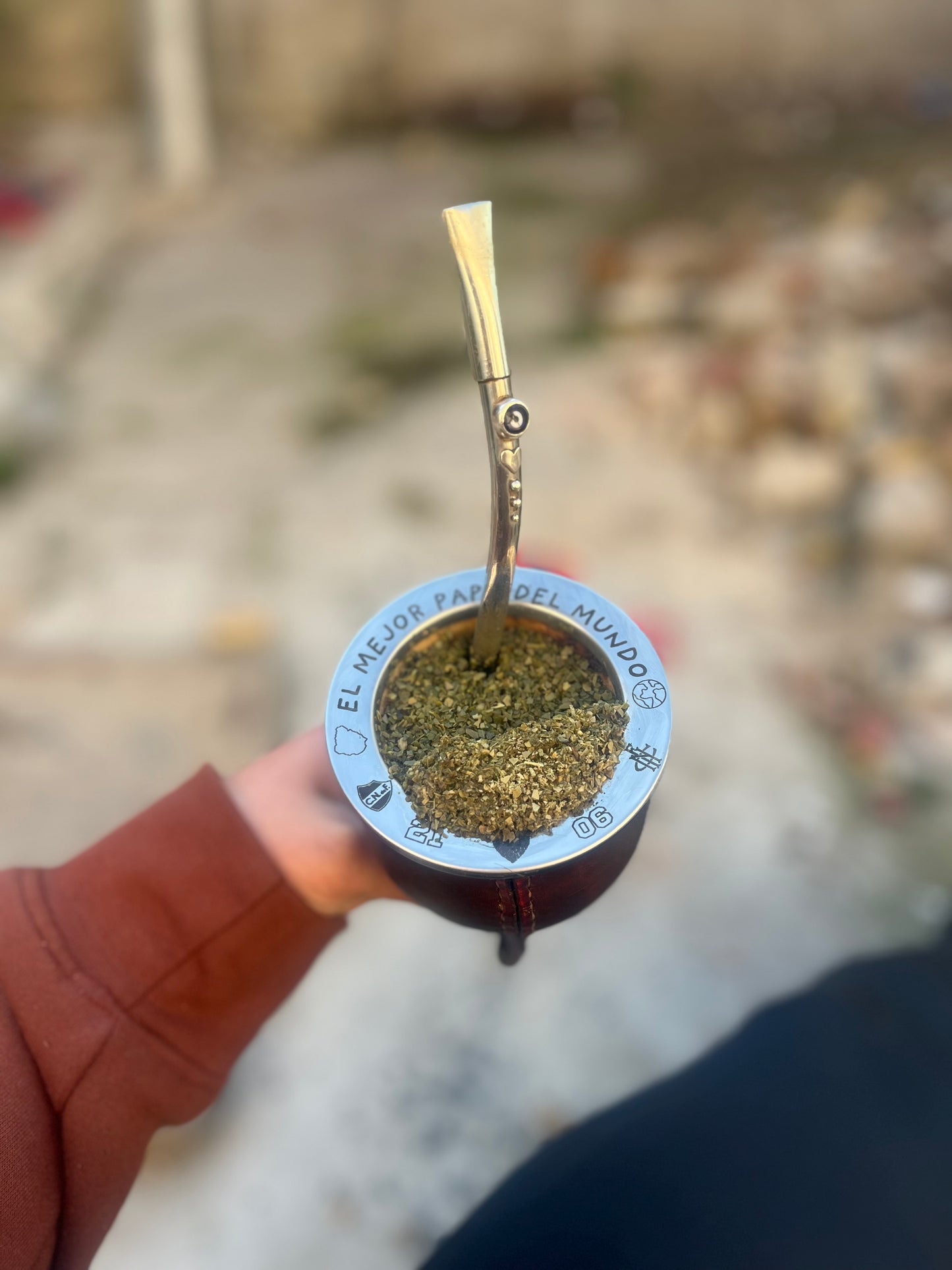 Mate de cuero con grabado