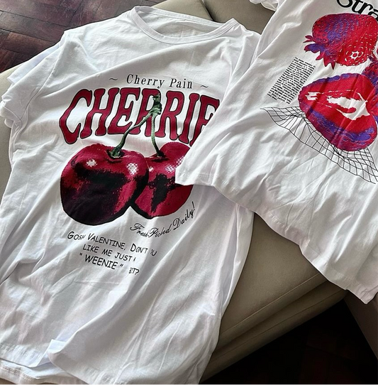 Remera Cherry y frutillas