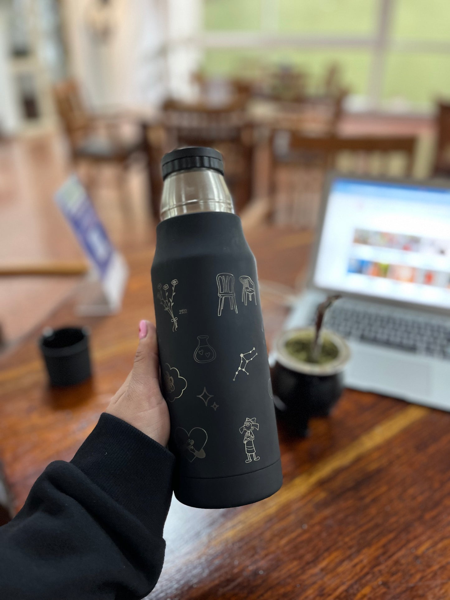 Set mate y termo con minis diseños personalizados